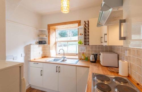 Inverfarigaig Cottage | Lovely foresters cottage, amazing Loch Ness views, private beach, pets welcome