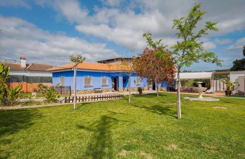 Guillena House | Lovely home in Guillena with WiFi