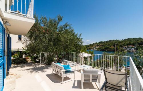 Rogac House | Lovely Home In Rogac With Wifi