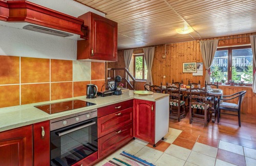 Brestova Draga House | Lovely home in Sunger with Wi-Fi