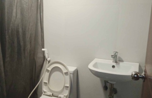 Bacolod Condo | Lovely Loft Apartment air-condioned for 2 px