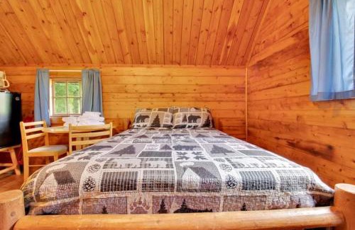 Bloomington House | Lovely Rustic Cabin in Bloomington