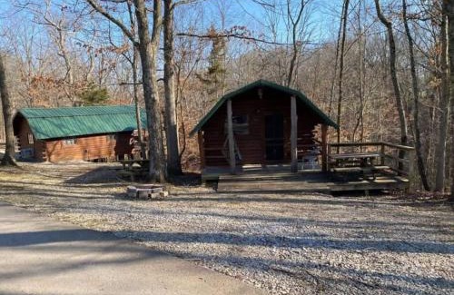 Bloomington House | Lovely Rustic Cabin in Bloomington