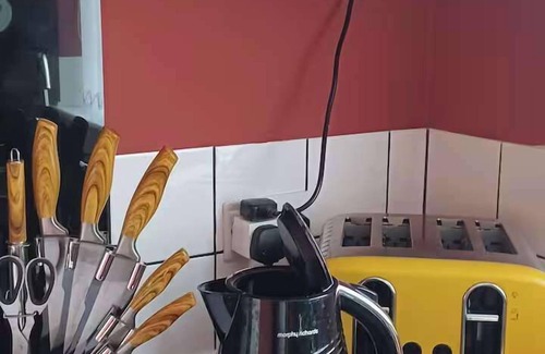 Lytchett Matravers Apartment | Lovely, spacious 1-Bed Apartment in Poole