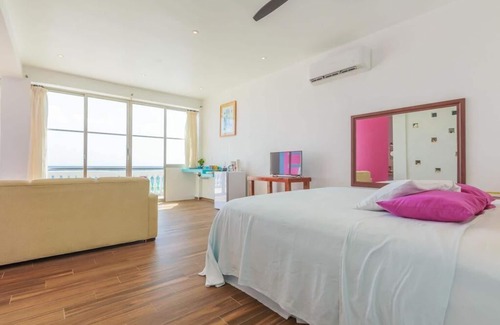 Centro - Supmza 001 Hotel | Lovely suite with ocean view balcony