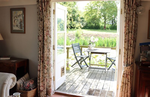 Diss Cottage | Low Farm Cottages