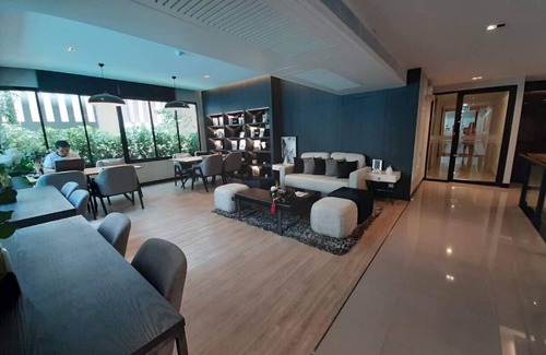 Chom Phon Apartment | Low rise condominium-7 mins to Morchit BTS/Jatujak MRT & Jatujak Weekend Market