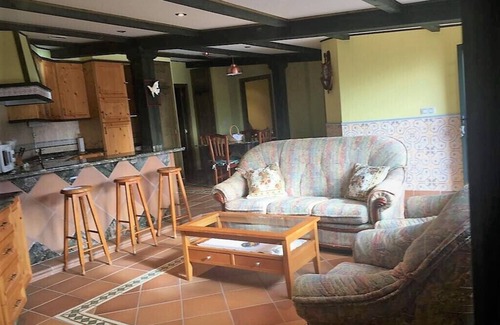 Raxo Cabin | low silver cabin with fireplace far from the bulilcio but close to everything