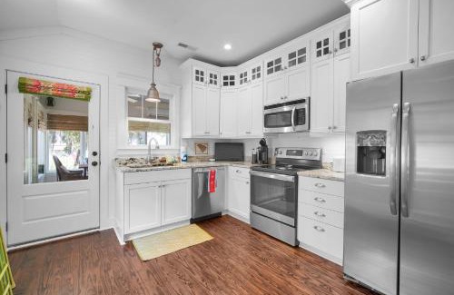 Beaufort House | Lowcountry Charm with Private Dock Overlooking Beaufort River