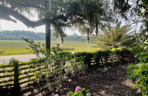 Meggett House | Lowcountry Creekside Family get away.