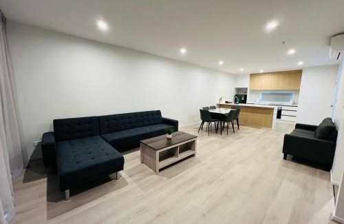 Lower Hutt House | Lower Hutt Central Brand New 3 bedroom 2 Bath Spacious House Balcony Private garage