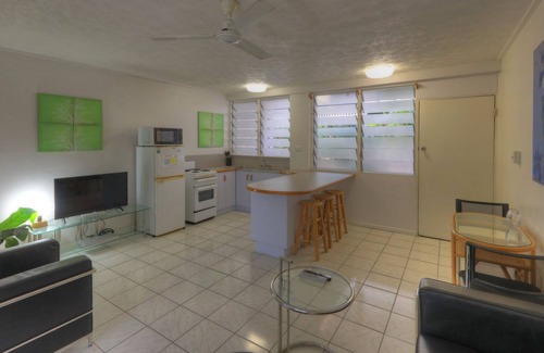 Arcadia Apartment | Loyang Apartment 2 - Fantastic value island getaway with complex pool and short stroll to Alma Bay