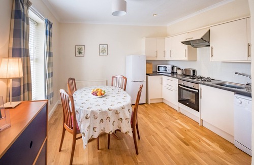 Shanklin Apartment | Luccombe Villa Holiday Apartments - Two Hoots apartment