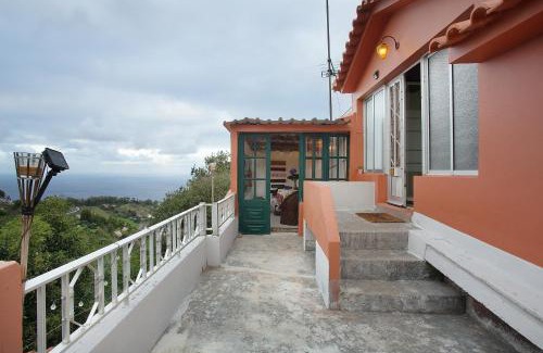 Sao Jorge Ski Chalet | Luci's House