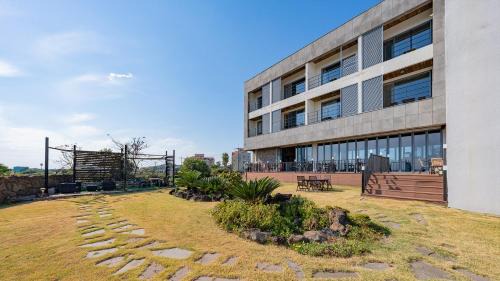 Andeok Resort | Lucid M