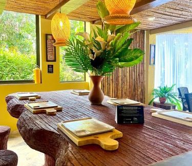 Melgar House | Lujosa Mansión Tipo Bali