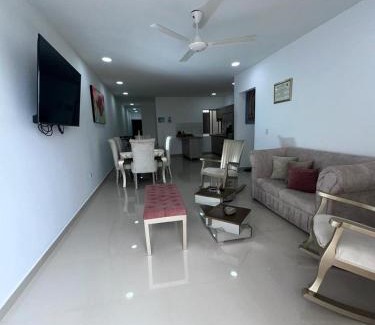 Monteria Apartment | lujoso apartamento central con tres Aires acondicionados y parqueo