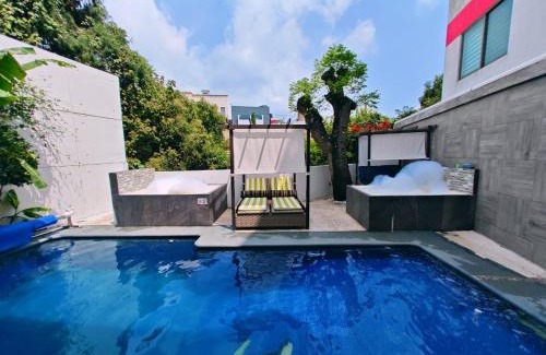 Cuernavaca Apartment | Lujoso y Amplio Loft con Alberca Climatizada, Dos Jacuzzis, Lujo y Amenidades, Terraza con Asador, Cuernavaca Somos los Únicos en Ofrecerte para tu Uso Personal y Exclusivo Dos Jacuzzis Premium con Agua Caliente y Sistema de Hidromasaje, Tipo Spa!