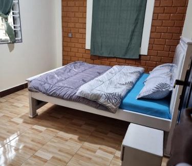 Entebbe House | Lulongo Lake View Retreat