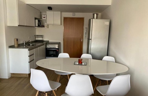 Buenos Aires Central Business District Apartment | Luminoso Depto 3 Amb Para 6 Personas San Telmo