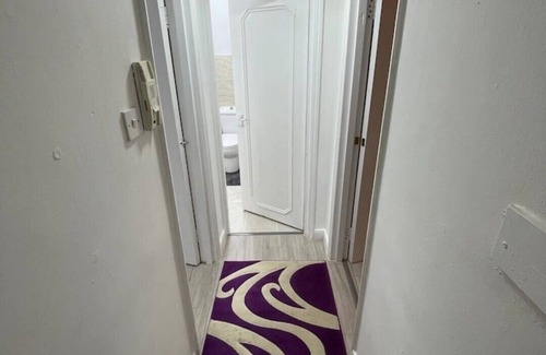 Homerton Apartment | Luminous Family Flat (4 guests)