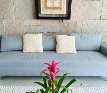 Monterrey House | Luna Llena