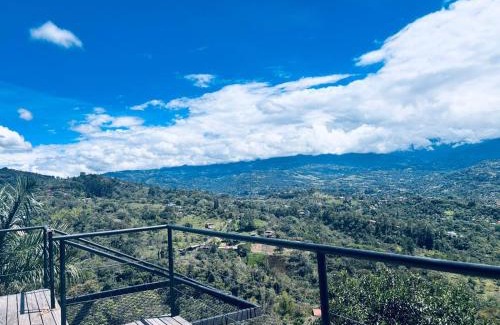 Silvania Other | Luna Menguante Refugio de Silencio y Renovación