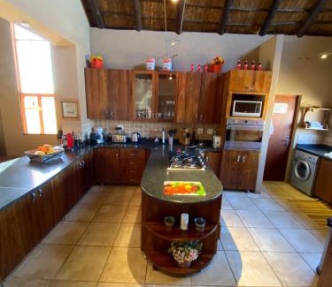 Leeupoort Villa | Luna rossa 19 Zebula golf course and spa resort