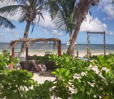 Mahahual Cabin | Lunazul Eco-Cabaña Frente al Mar