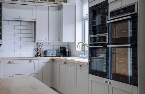 Newland Near Ulverston House | LUND HOUSE, pet friendly, character holiday cottage in Ulverston