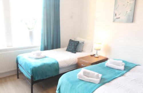 Barnsley House | Lundwood House Barnsley by Smart Corporate Stays