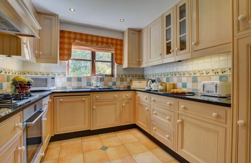 St Wenn House | Lupin - Three Bedroom House, Sleeps 6
