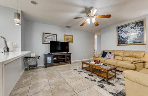 Lutz House | Lutz Home about 14 Mi to Downtown Tampa