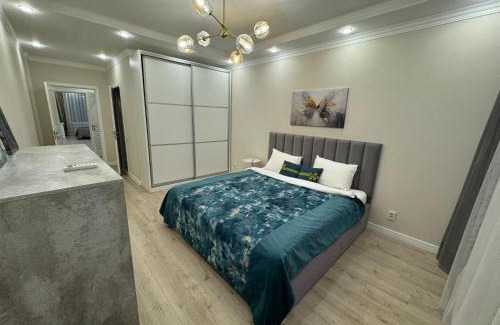 Almaty Apartment | Lux трехкомнатная просторная квартира 120 кв м Жк 4YOU с изолированными комнатами