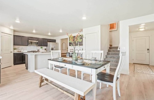 Nampa House | Lux 5BR Retreat with Pool & Game Room Wonderland