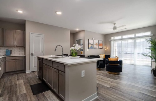 Whitestown Apartment | Lux Haven Whitestown