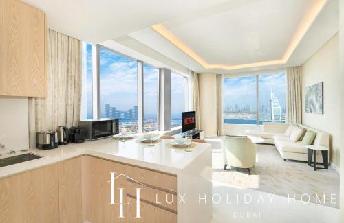 Palm Jumeirah Apartment | LUX Iconic Views at The Palm Tower Suite 4
