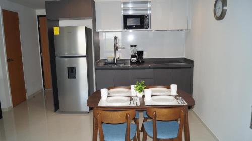 Monterrey Centro Apartment | Lux Loft Apt Rio Santa Lucia King size, Swim Pool, Free Parking, Gym, Kids Club