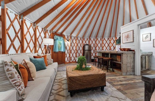 Marshall Cabin | Lux Yurt Boulder H/T Creek Frontage Buffalo River