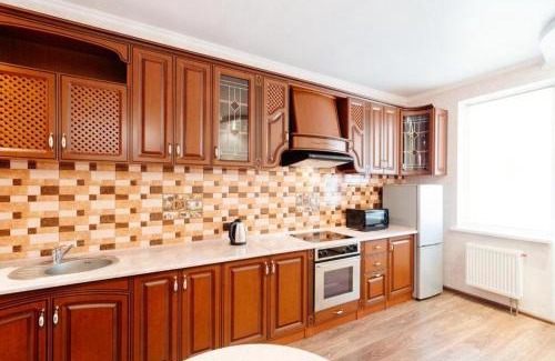 Svyatoshyns'kyi District Apartment | LuxCityApart on Olievskaya