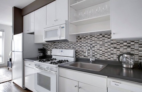 Assembly Square Apartment | Luxe 2B w/W/D, Gym, Rooftop. Steps from T stop by Blueground