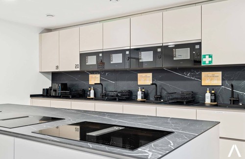 Cessange Apartment | Luxe Coliving Suites to Live, Work, & Relax