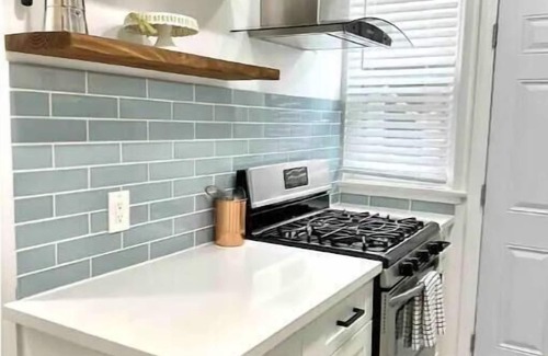 Old Town Apartment | Luxe Cozy Home near LAX, Beaches, SoFi