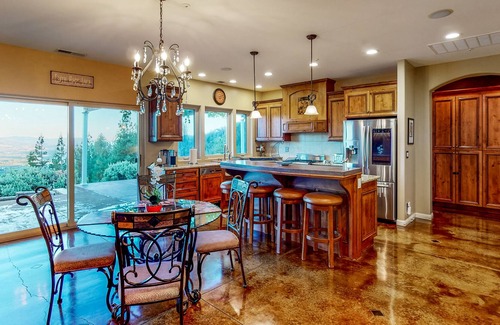 Ukiah House | Luxe Custom Home with Ukiah Valley Views, Massage Chair & Infrared Sauna