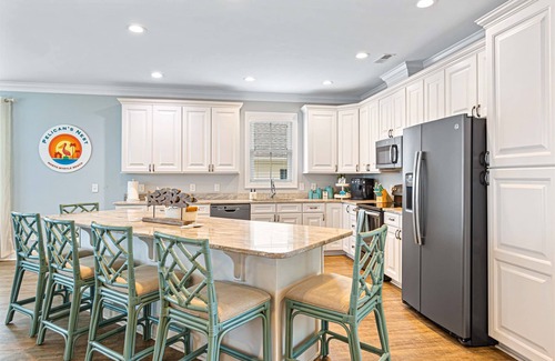 Ash House | Luxe Home w/Free Htd Pool, 50 Steps to Beach, Elevator, Putting Green, Tiki Bar