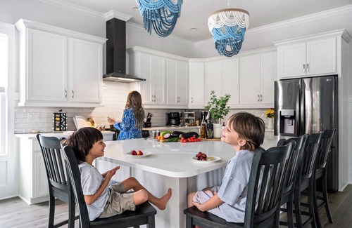 Ash House | Luxe Home w/Htd Pool & Spa,Elevator, Putting Green, Tiki Bar, Arcade Games& MORE