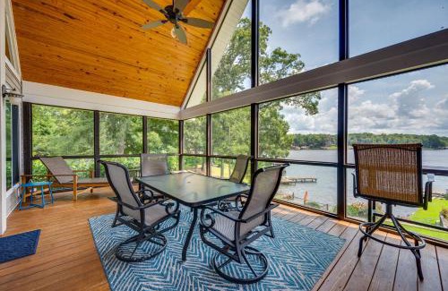 Eatonton House | Luxe Lake Sinclair Living Private Dock and Beach!