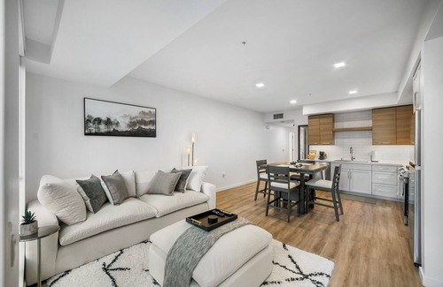 Downtown Sacramento Apartment | Luxe Loft in Heart Of Downtown