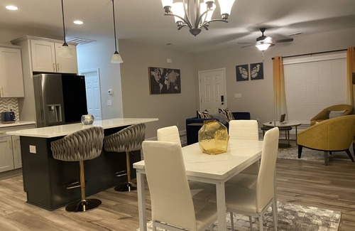 Gastonia House | Luxe Loray