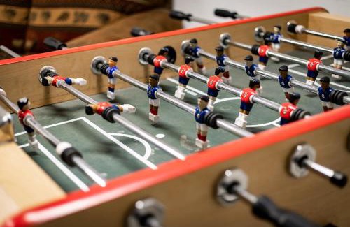 Mountain View Estates House | Luxe Mountain Chalet - Hot tub Man Cave Foosball Peloton